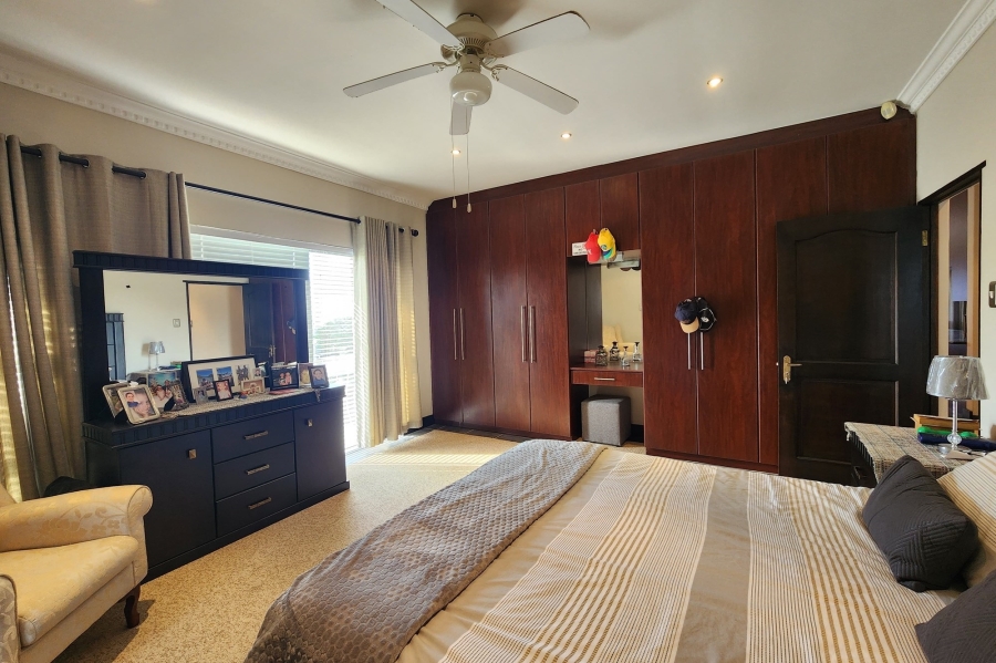 4 Bedroom Property for Sale in Jeffreys Bay Central Eastern Cape